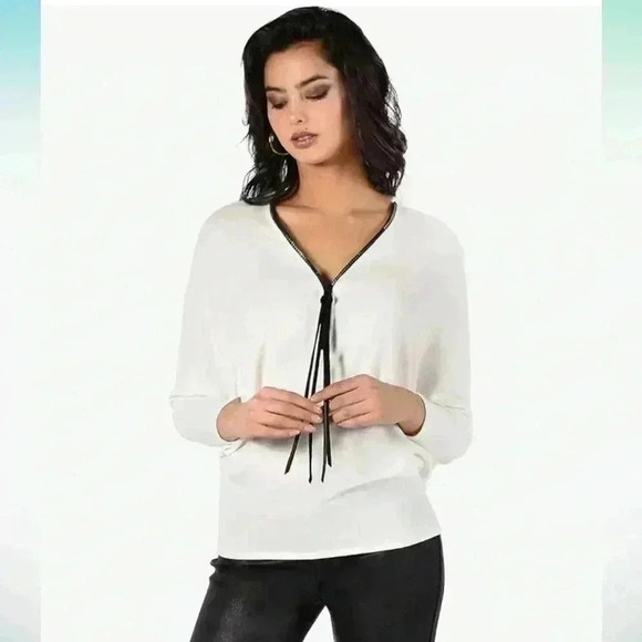 Frank Lyman Women's Top thistle zip up black and off white size 4 gently used - Picture 1 of 6